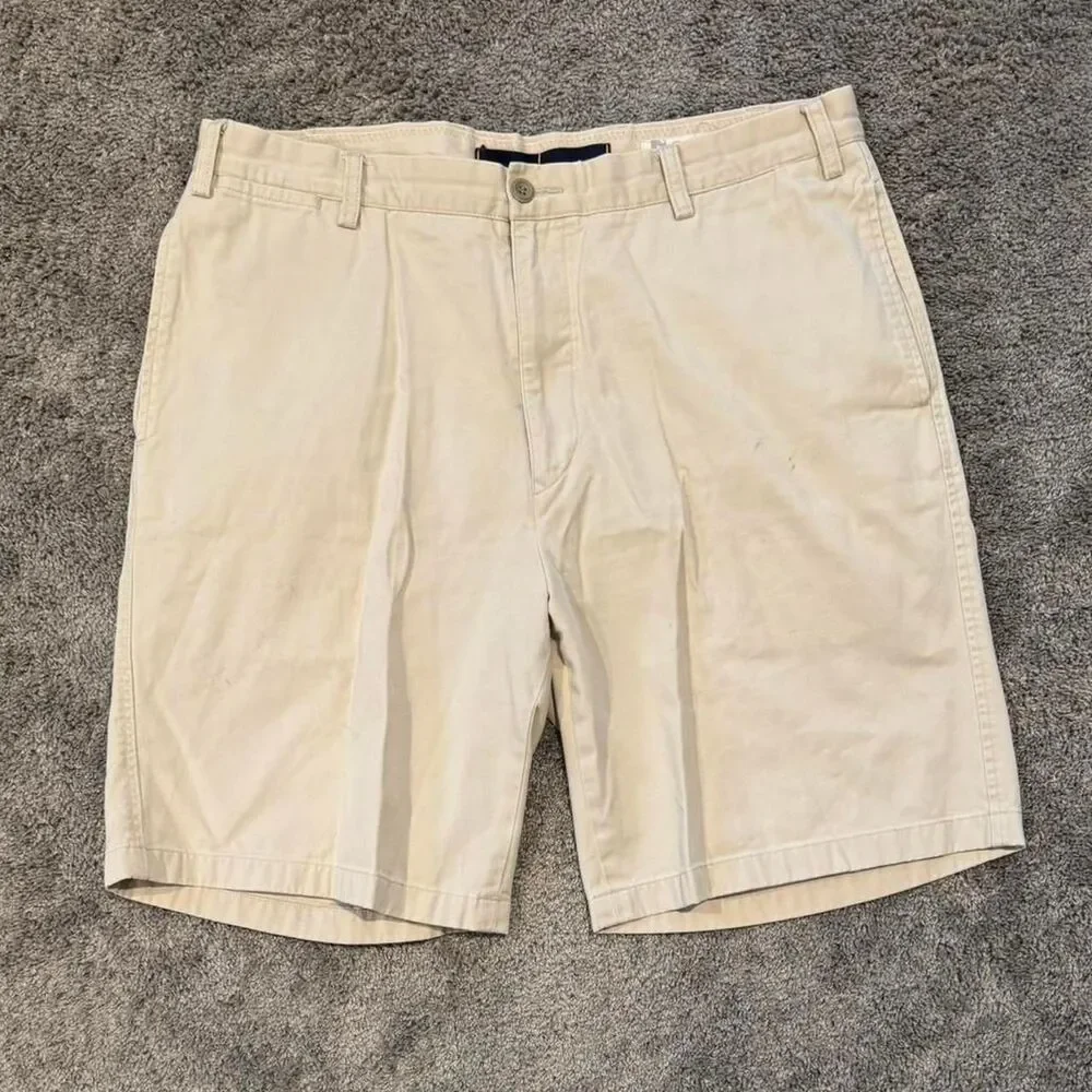 Nautica Men's Cream and Tan Shorts